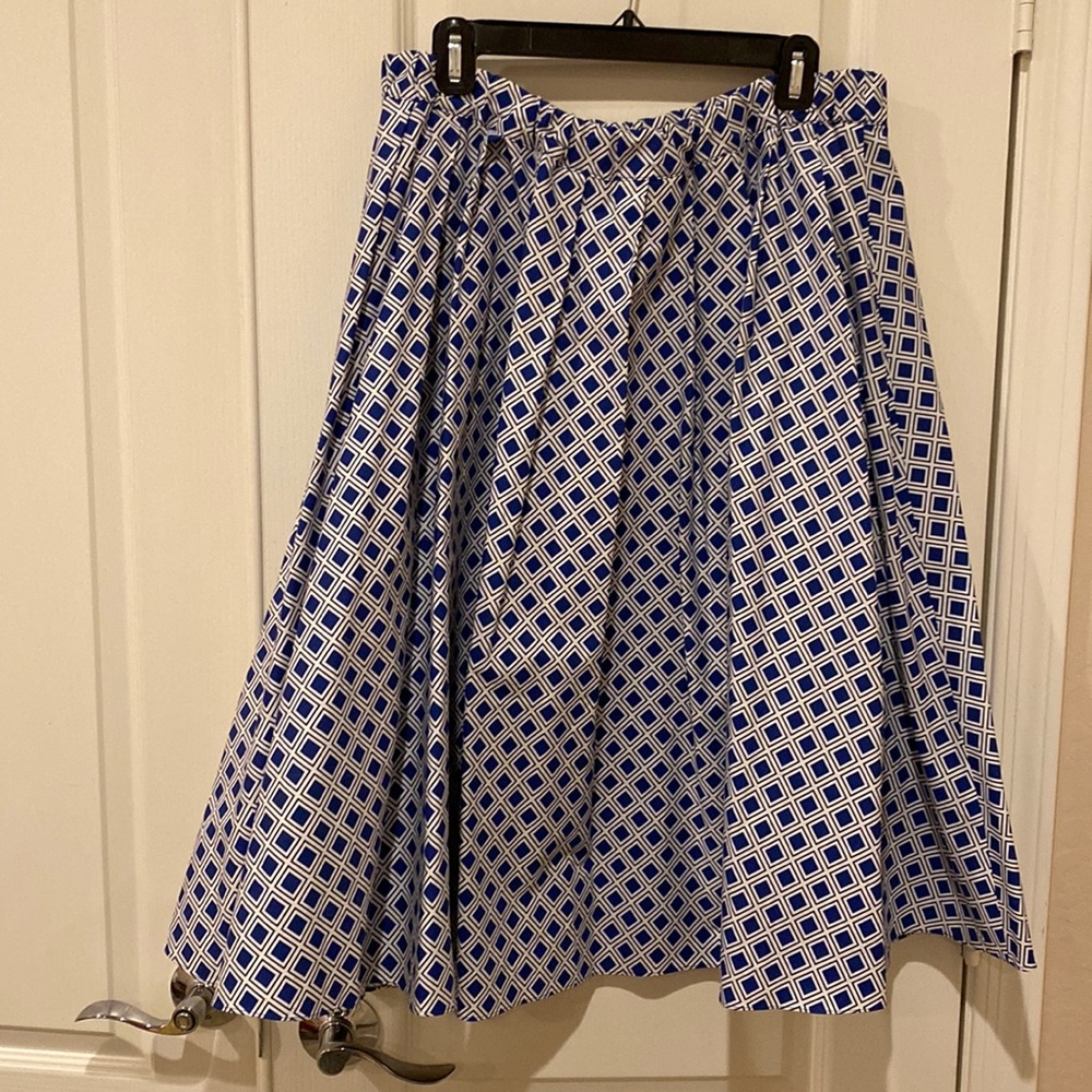 SALE!! CLEARING CLOSET SALE!! Michael Kors Pleated A-Line Midi Skirt